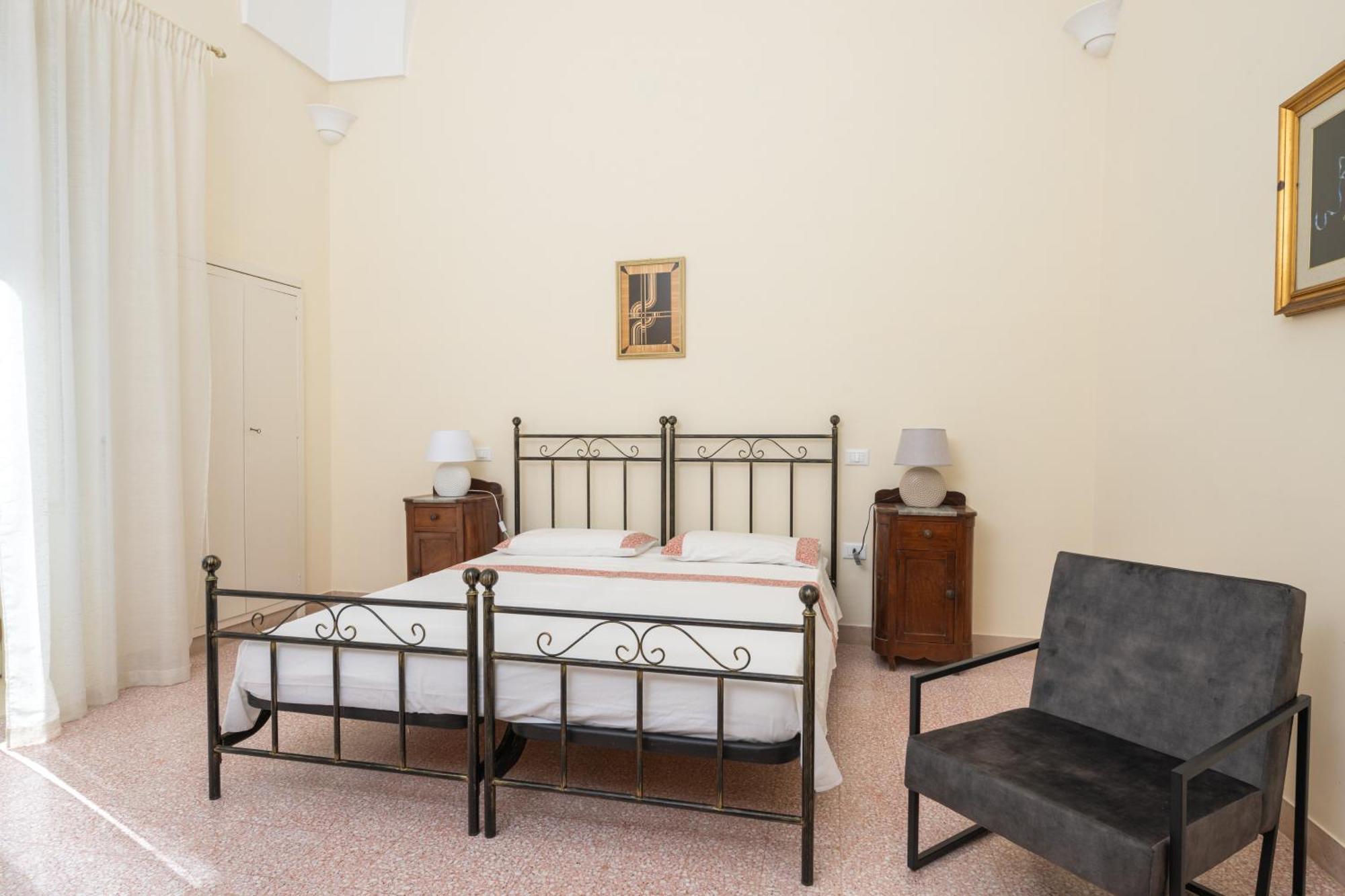 Palazzo Rizzo Hotel Spongano Exterior photo