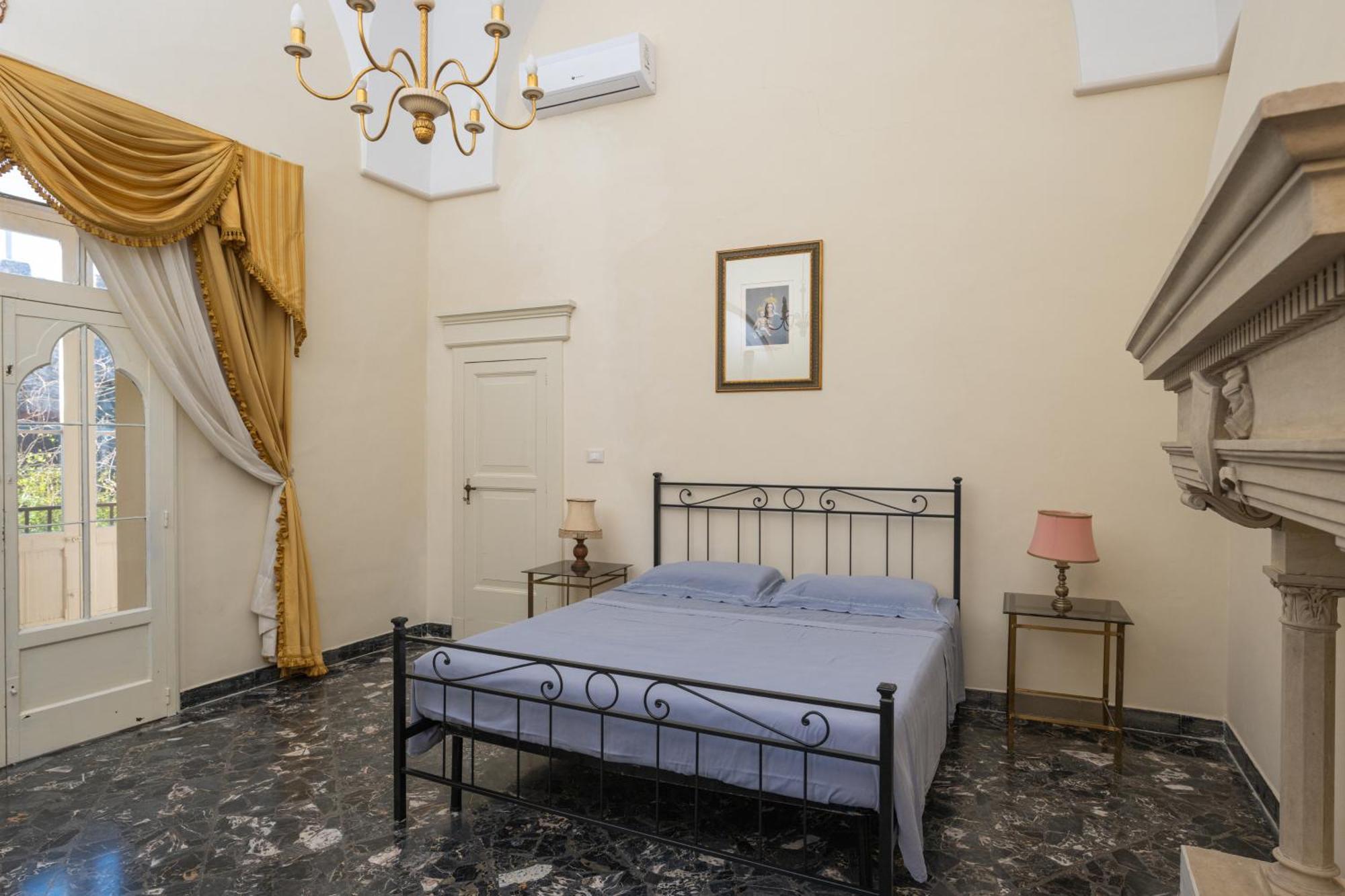 Palazzo Rizzo Hotel Spongano Exterior photo